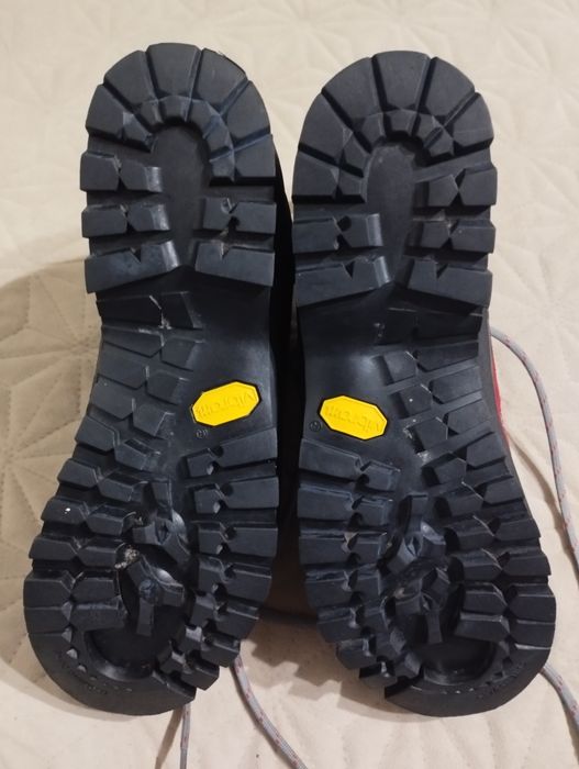 Bocanci Garmont mid gtx