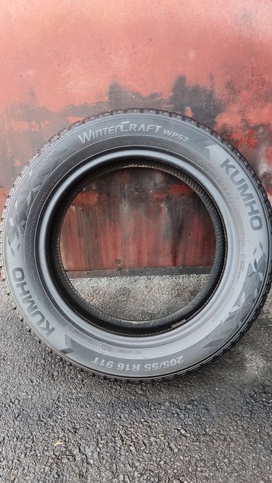 4бр. зимни гуми 205/55/16 Kumho Winter Craft WP52
dot23
