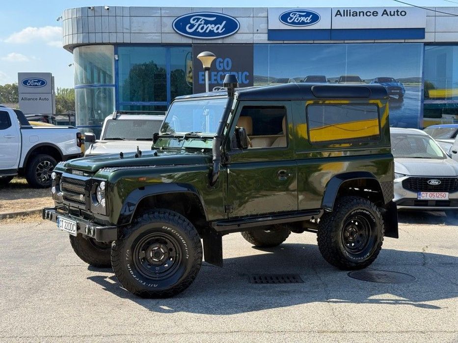 Land Rover Defender Complet restaurat, functional