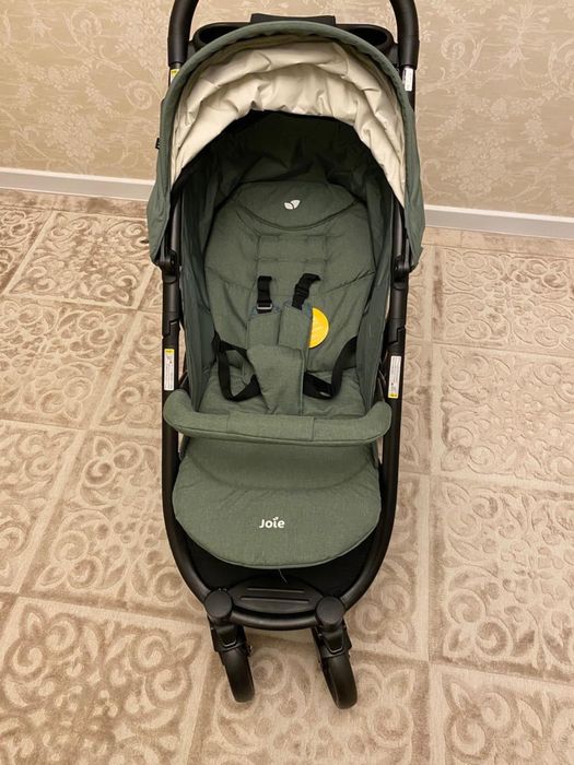 Продаю детскую коляску