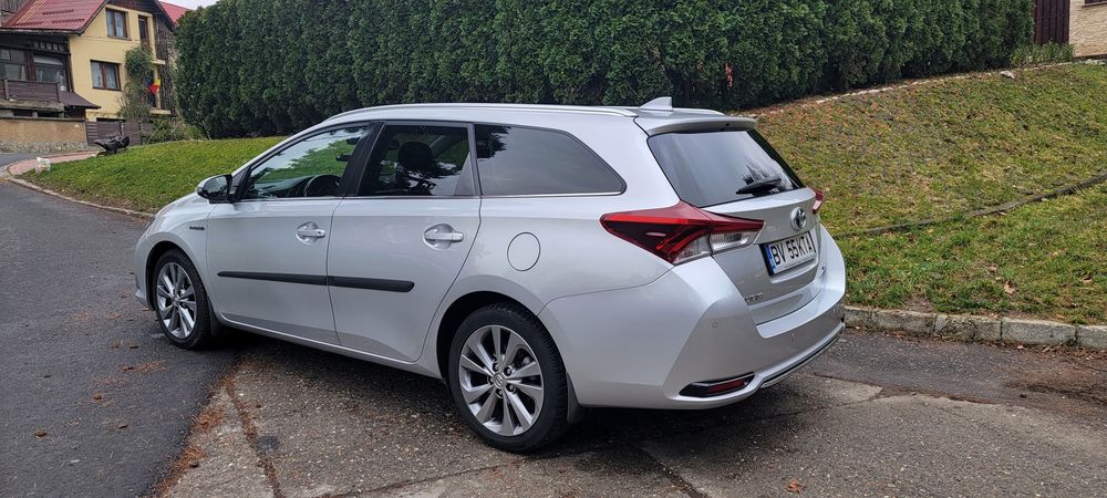 Toyota auris 1.8 hybrid 2018- 28 mii km.