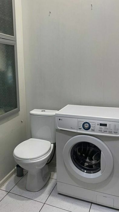 Аренда! Чиланзар 1 квартал   2 ком   высокопотолочка