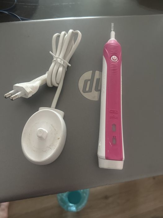 Periuta electrica oralb. Seria 3