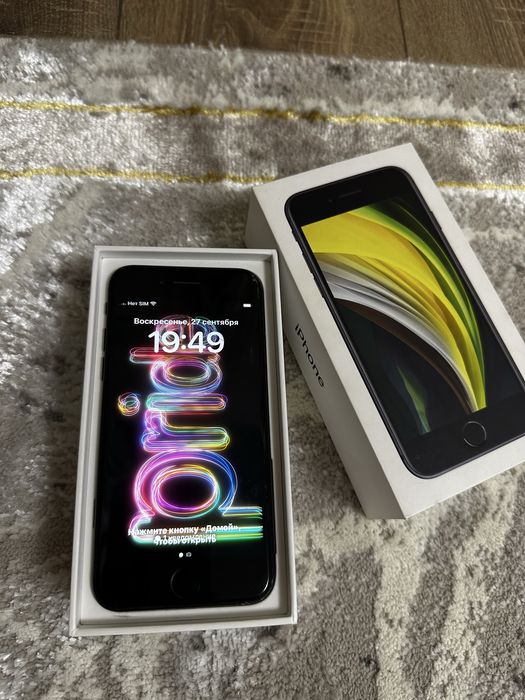 Продам iPhone Se