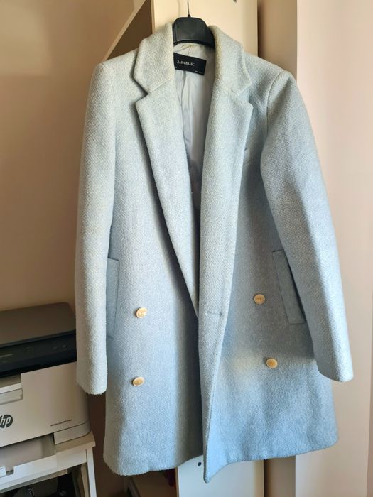 Палто Zara, кожен елек и блуза в бежово