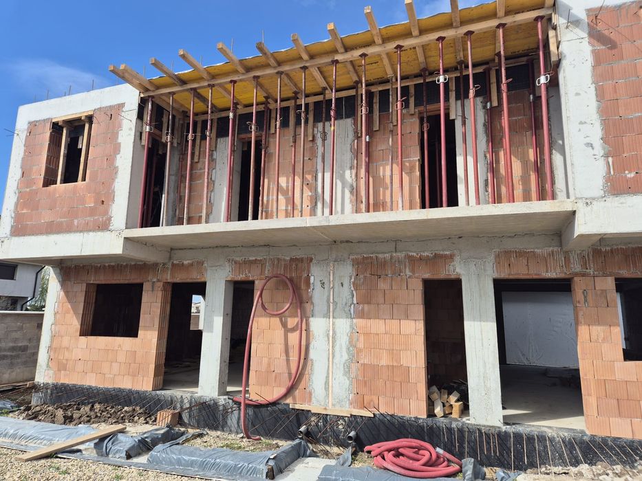 Duplex Premium de vanzare