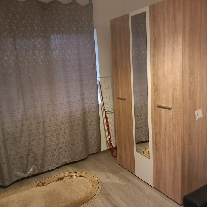 Închiriez garsonieră parter în regim hotelier