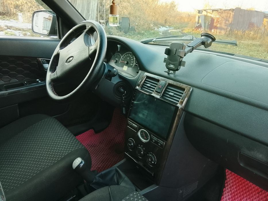 Продам приору 2011 года