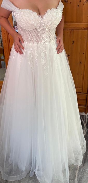 Vand rochie de mireasa