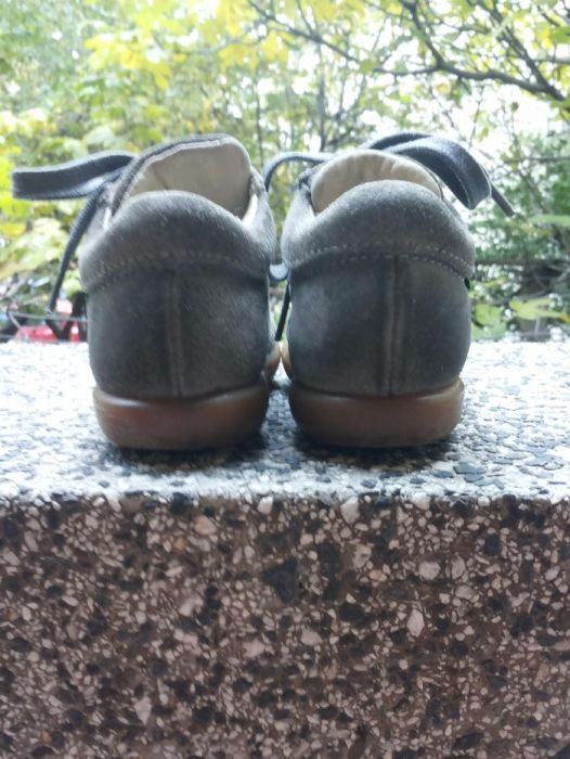 Продавам детски обувчици - номера 19, 20, 21