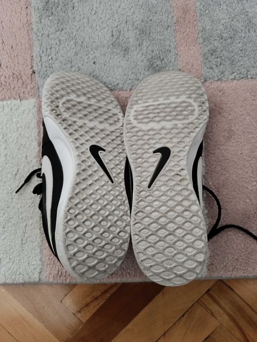 Nike Zoom Court Lite 3