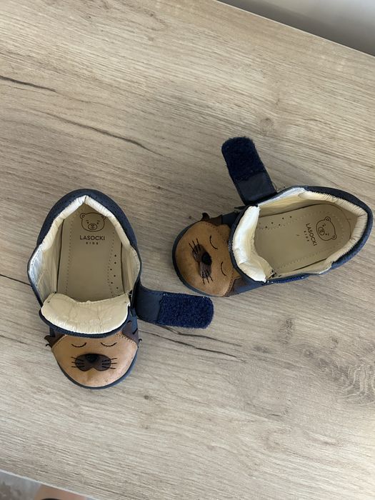 Vand pantofi din piele Lasocki