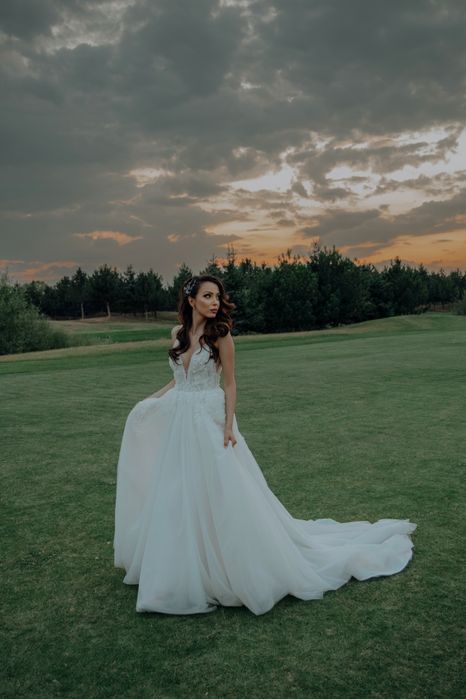 Намалена: Сватбена/ бална/ булчинска рокля от Ivoire (Снимки)