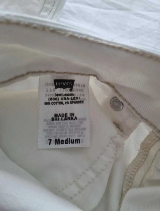 Blugi albi Levi's