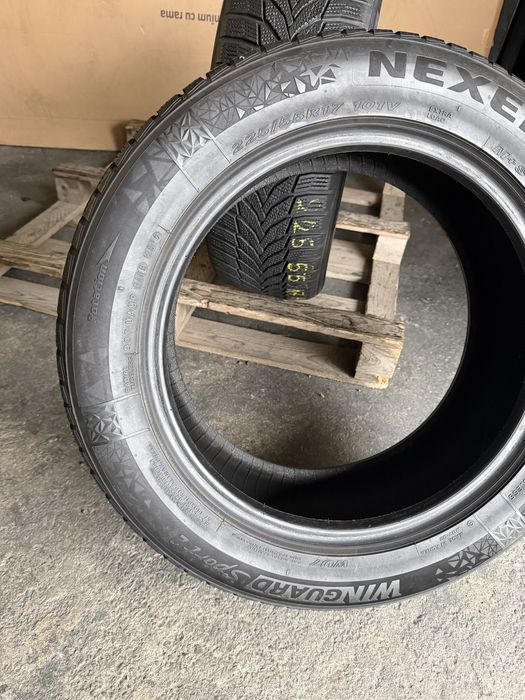4 anvelope iarna 225/55/17 Nexen 6.5-6.8 mm!