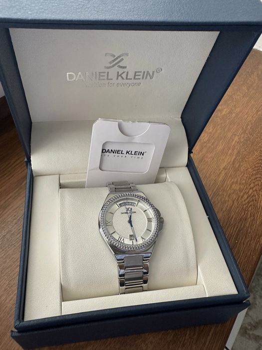 Сағат Daniel Klein