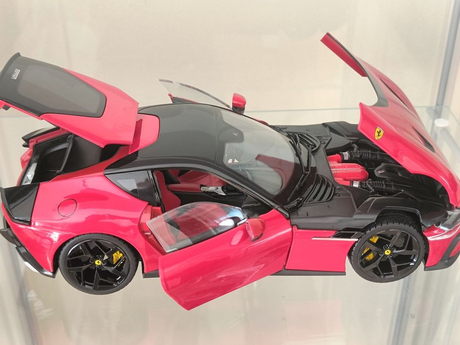 Ferrari 12 Cilindri, Polistil 1:18