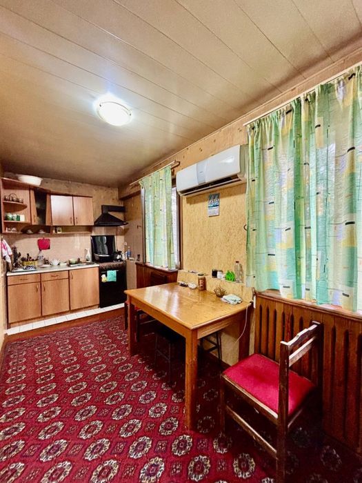 Буз-1 Буз базар Сайрам метро БИЙ 2ком кирпичный дом