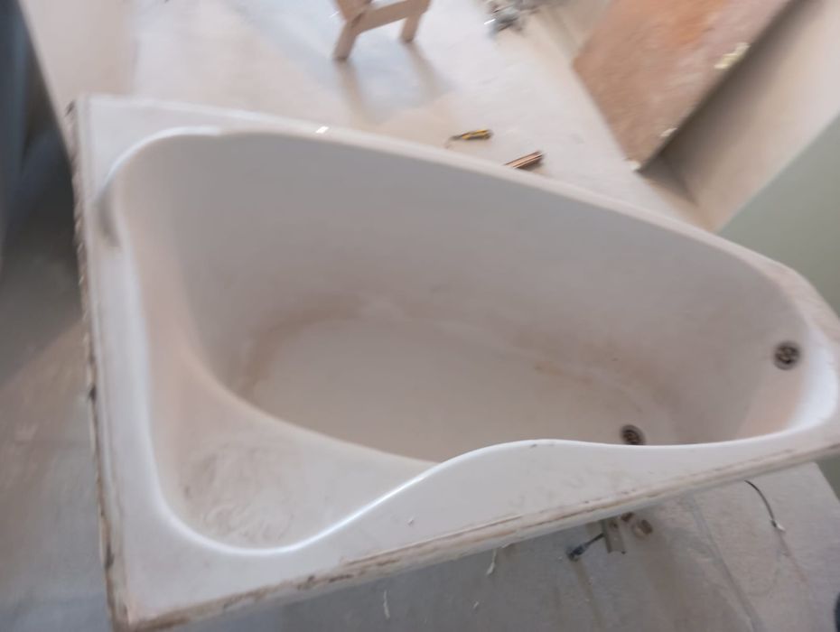 Срочно продам ванна джакузи