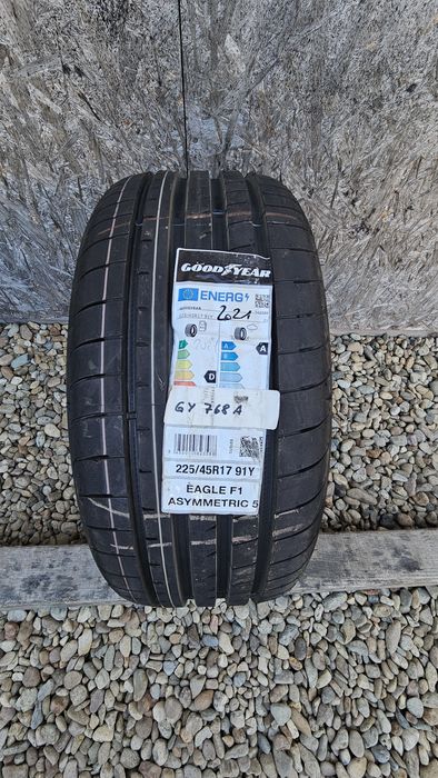 Anvelopa Vredestein 215/65 R16C  Hankook 205/65 16C Goodyear 205/55 R17 91V Eagle f1 225/45 R17 91Y