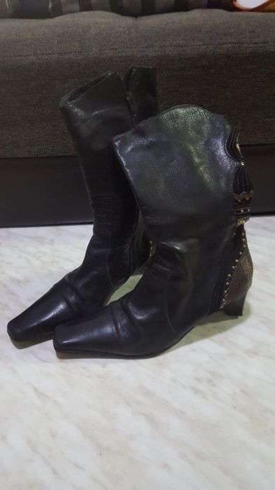 Разбираю гардероб.