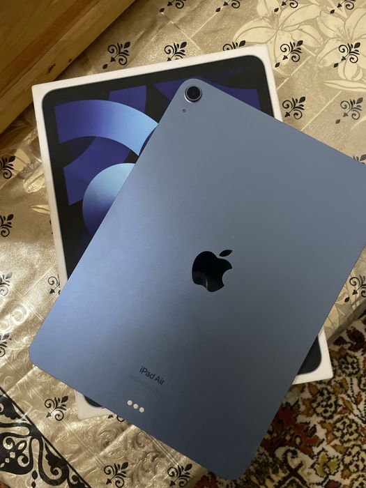Продам IPad Air 5 M1