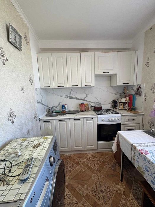 Продам 2 кв р-н 8  микрорайон