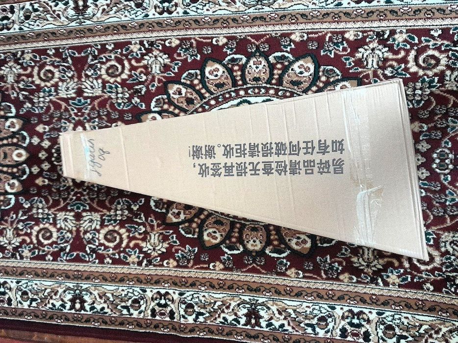 Srochna sotiladi yengi gitara