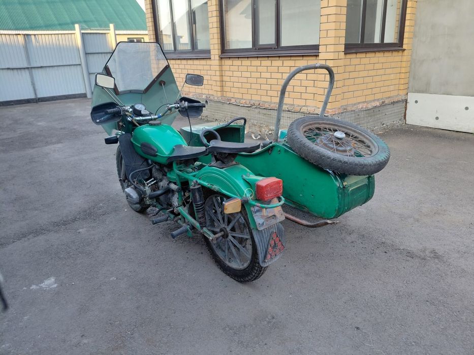 Продам мотоцикл урал.