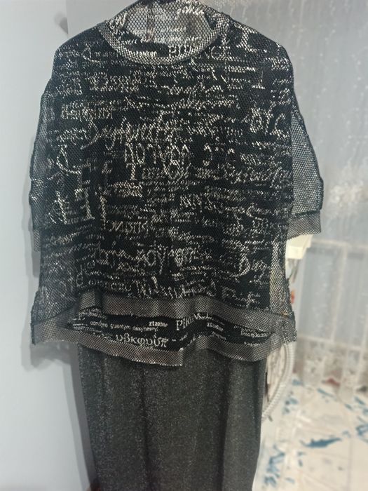 Продам вечернее платье с накидкой