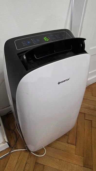 Aparat de aer conditionat mobil VORTEX 1200BTU