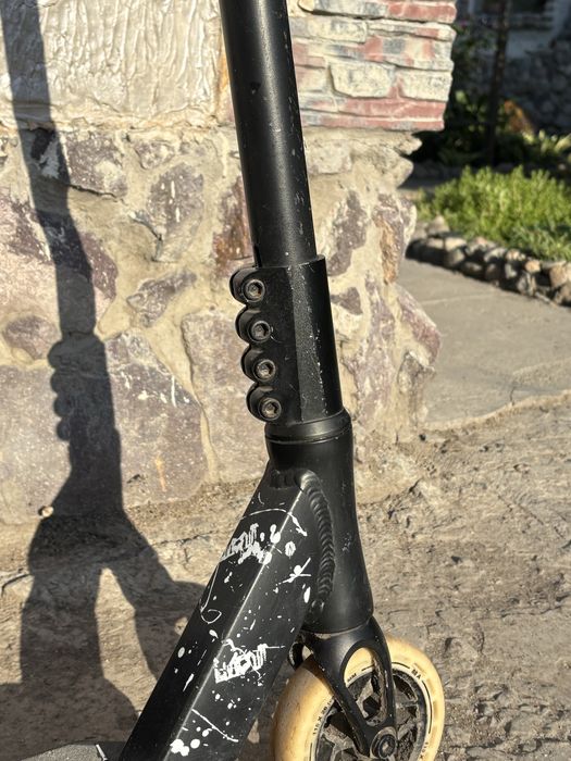 Трюковой самокат Limit