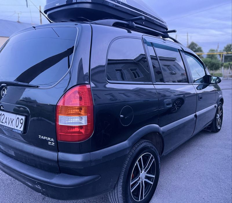 Опель Zafira A 2.2 Автомат