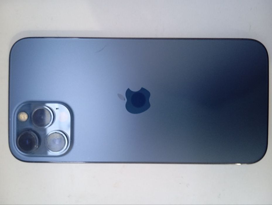 Продам iPhone 12pro max 128 в идеальном состоянии