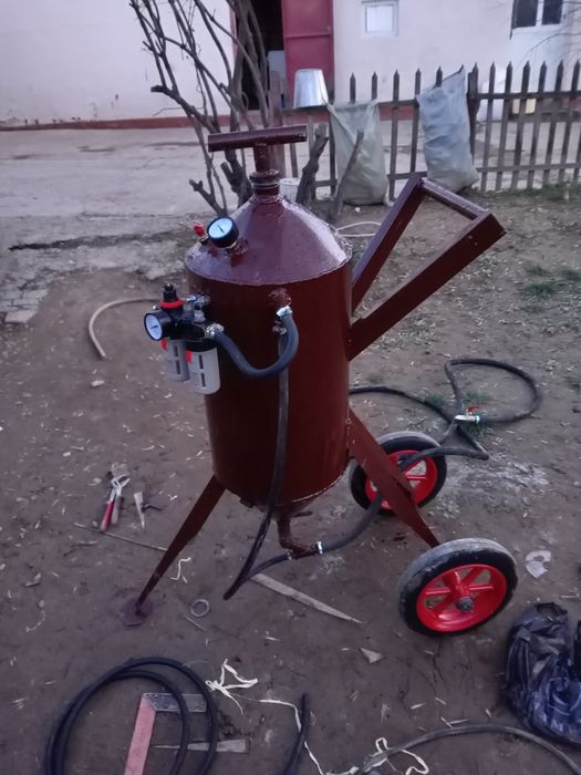 Пескоструй аппарат с 60