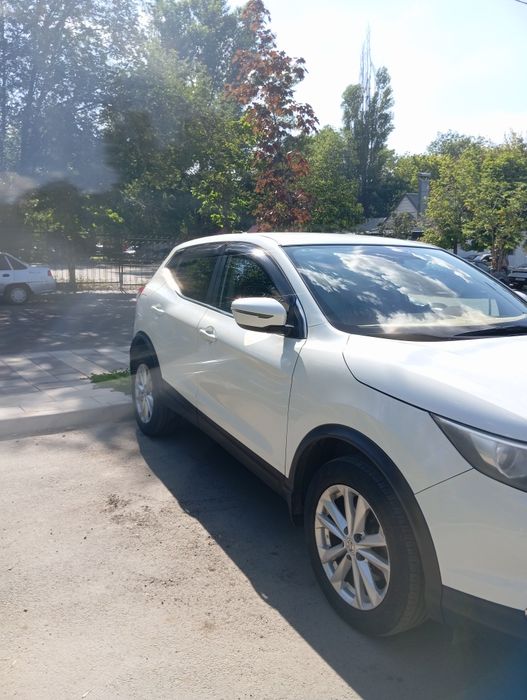 Ниссан Кашкай автомобиль