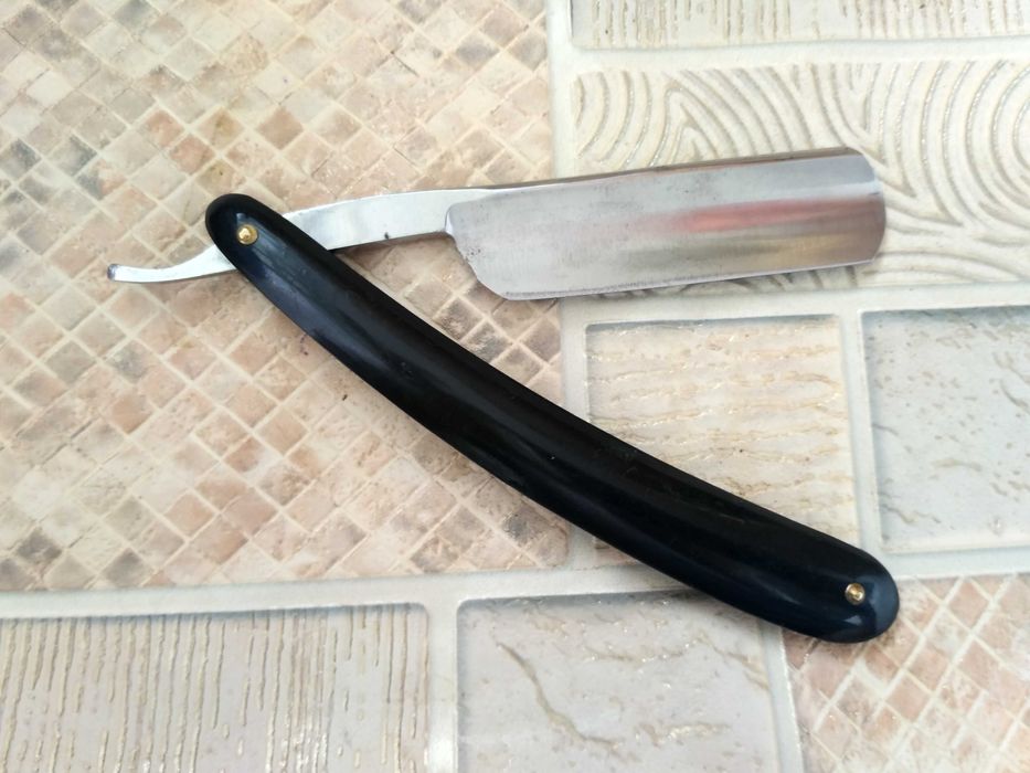 Продам опасную бритву