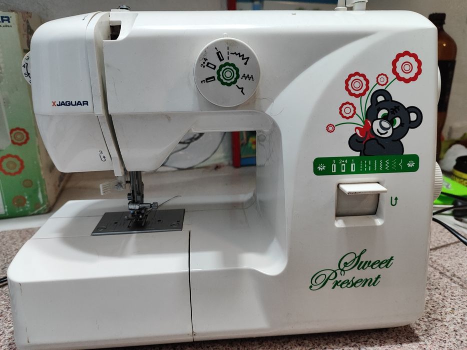 Швейная машина.        JAGUAR
