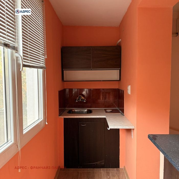 Продава се Двустаен апартамент в Плевен, Идеален център - 64 кв.м за 1954 €/кв.м - Снимка #9