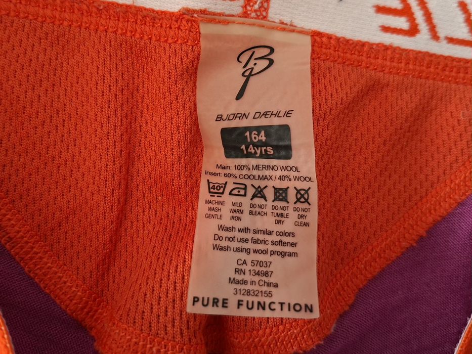 Bjorn Daehlie-Ориг.Дамски клин Мерино Нов!!!