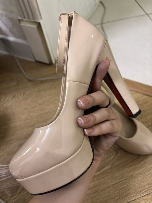 Отдам хорошие туфли