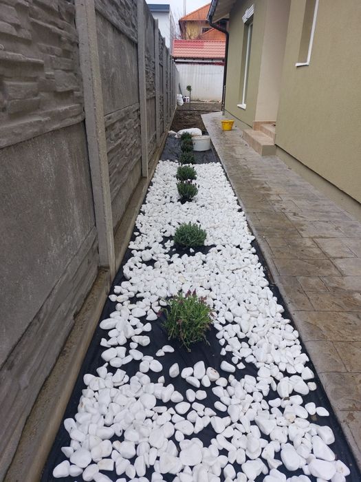 Piatra decorativa marmura alba rotunjita thasoss