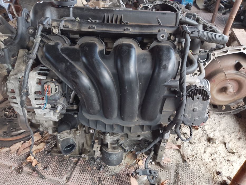 Продавам на части Хюндай И30 1.4 бензин 2010г