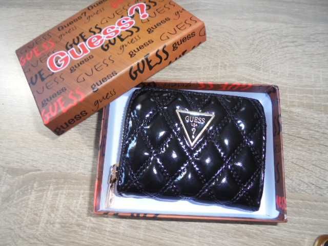 Портмонета на ''GUESS'' с кутия