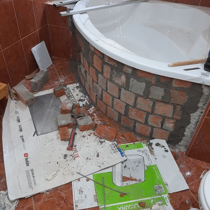 Execut amenajări interioare și exterioare