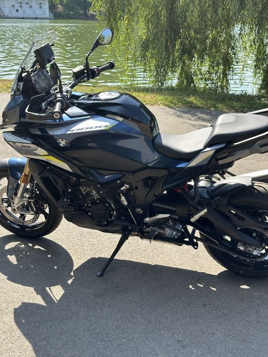 Motocicleta BMW S 1000 XR
