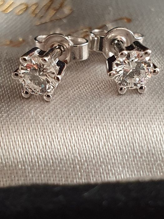 Eleganta pereche stralucire diamante 0,7ct