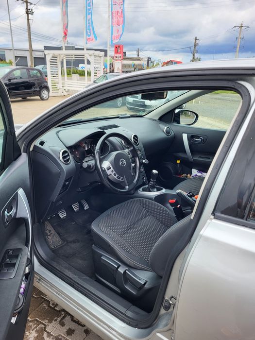 Vând Nissan Qashqai