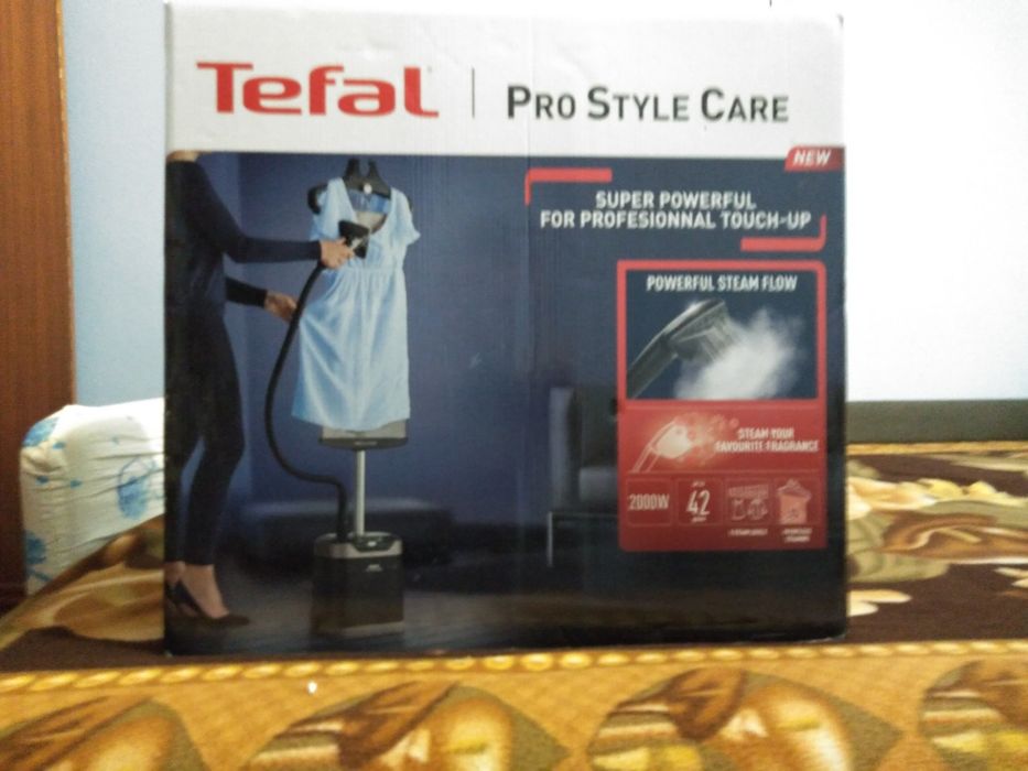 Aparat de calcat vertical cu abur Tefal pro Style Care