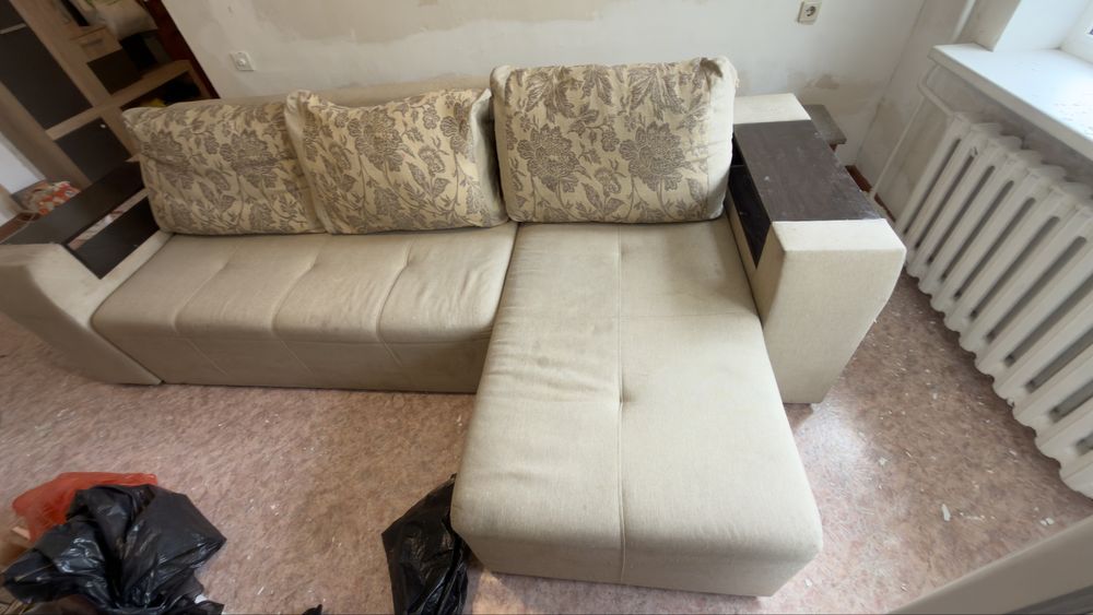 Угловой диван , раскладной